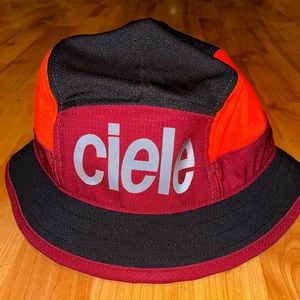 Ciele run bucket hat